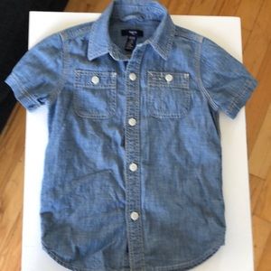 Gap Kids Boy XS 4-5 years Jean Like SS Button Down Shirt Top Blue Pockets